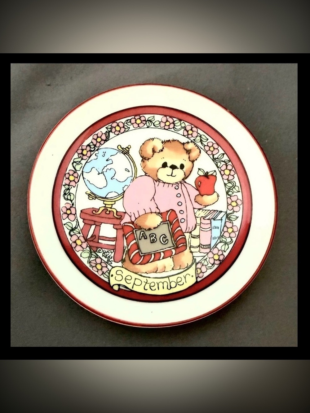Lucy & Me SEPTEMBER 4" Mini Plate Bear Lucy Rigg Enesco 1985 Back To School